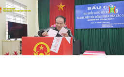 Mỗi lá phiếu gửi trọn niềm tin của cử tri phường Thượng Cát