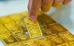 Giá vàng đầu tuần 'bất động'