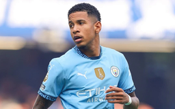 Manchester City cân nhắc để Savinho ra đi