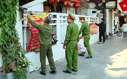 Công an phường Cửa Nam đảm bảo đường thông, hè thoáng