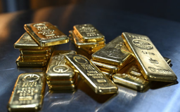 Giá vàng thế giới mất mốc 4.500 USD/ounce