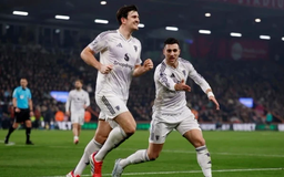 Manchester United ra quyết định với Mainoo và Maguire