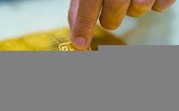 Giá vàng mất hơn 15 triệu đồng/lượng so với đầu tháng 3