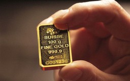 Giá vàng thế giới giảm xuống ngưỡng 4.300 USD/ounce