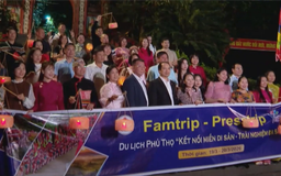 Đặc sắc tour đêm 'Đền Hùng lung linh nguồn cội'