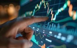 Sắc xanh bao trùm diện rộng, VN-Index vượt mốc 1.600 điểm