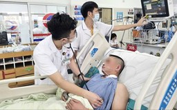 Người đàn ông bất ngờ ngừng tim khi đang chờ kết quả xét nghiệm tại bệnh viện
