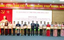Phường Phương Liệt khen thưởng công tác bầu cử