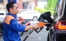 Chính phủ giảm thuế xăng dầu về 0% đến hết ngày 15/4