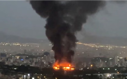 Iran đã hứng chịu hai đợt không kích