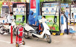 Người dân chủ động thích ứng với biến động giá xăng dầu