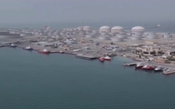 1.000 tàu thuyền vẫn đang mắc kẹt tại eo biển Hormuz