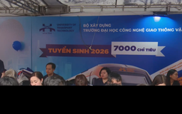 Hơn 20.000 học sinh dự ngày hội tư vấn tuyển sinh hướng nghiệp