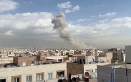 Iran kêu gọi dừng tấn công cơ sở dầu mỏ