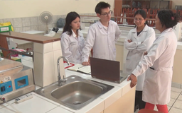 Sinh viên Peru tìm giải pháp cho vấn đề ô nhiễm nước