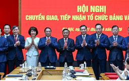 Chuyển giao và tiếp nhận 5 tổ chức Đảng về Đảng uỷ các cơ quan Đảng Trung ương