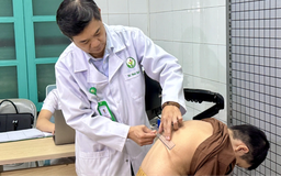 Phát hiện và điều trị sớm vẹo cột sống, tránh hậu quả nặng nề