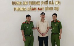 Khởi tố, bắt giam đối tượng đỗ ô tô chặn lối vào hầm chung cư
