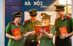 Ra mắt cuốn sách về lực lượng tham mưu Công an TP. Hà Nội
