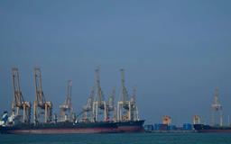 Mỹ bắt giữ tàu chở hàng treo cờ Iran tại Vịnh Oman