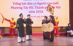 Sôi nổi Liên hoan Tiếng hát dân ca Người cao tuổi phường Tây Hồ