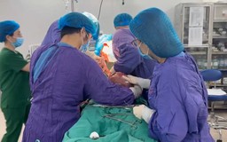 Phẫu thuật cắt bỏ thành công khối u tử cung nặng gần 9kg