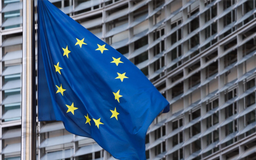 EU phê duyệt khoản vay hơn 100 tỷ USD cho Ukraine