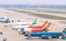 Giá vé máy bay chạm trần, nhu cầu du lịch tăng cao