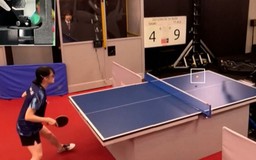 Robot bóng bàn có thể đánh bại người chơi chuyên nghiệp