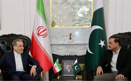 Quan chức ngoại giao Iran và Pakistan trao đổi tại Islamabad