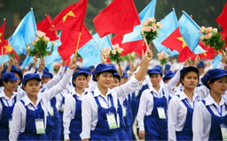 Diễu hành chào mừng Ngày Quốc tế Lao động 1/5