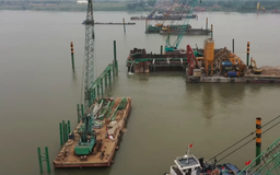 Tăng tốc thi công cầu Trần Hưng Đạo trước mùa mưa