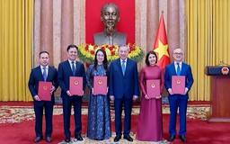 Trao quyết định bổ nhiệm 5 đại sứ Việt Nam tại nước ngoài