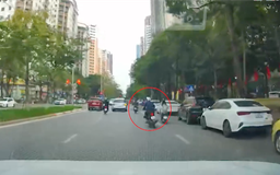 Bắt giữ đối tượng móc trộm điện thoại của sinh viên