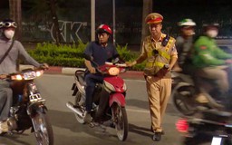 CSGT Hà Nội siết chặt kiểm tra nồng độ cồn dịp nghỉ lễ