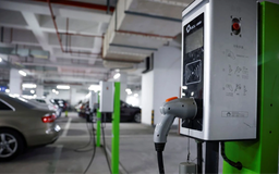 Chung cư Hà Nội và bài toán trạm sạc xe điện