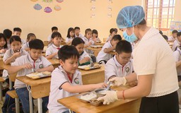 Xã Hồng Vân siết chặt an toàn bữa ăn bán trú