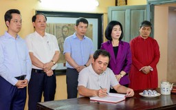 Lãnh đạo Thành phố dâng hương tưởng niệm Tổng Bí thư Trần Phú