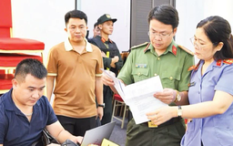 Hoàn thiện thể chế, siết chặt đấu tranh tội phạm mạng