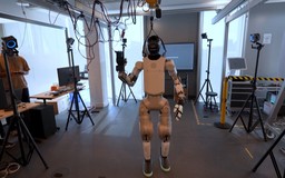 Startup huấn luyện robot bằng bộ não AI