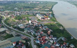 Công trình vi phạm ven sông Hồng phải tự tháo dỡ trước 30/6