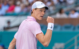 Jannik Sinner cân bằng kỷ lục của Novak Djokovic