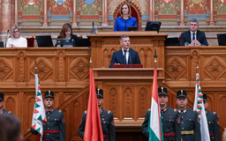 Nội các mới của Hungary tuyên thệ nhậm chức