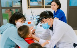 Hà Nội chăm sóc sức khỏe cho trẻ em các xã vùng dân tộc miền núi