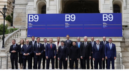 Lãnh đạo các nước sườn Đông NATO và Bắc Âu họp tại Romania