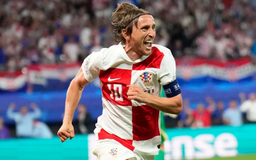 Luka Modric đi vào lịch sử với kỳ World Cup thứ 5