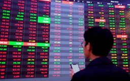 Cổ phiếu dầu khí lao dốc, VN-Index mất 15 điểm