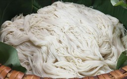 Nhịp sống bền bỉ của những sợi bún cổ truyền Mạch Tràng