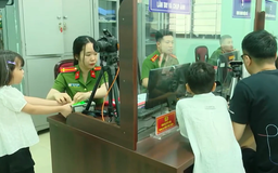 Công an phường Cầu Giấy phục vụ nhân dân xuyên nghỉ lễ