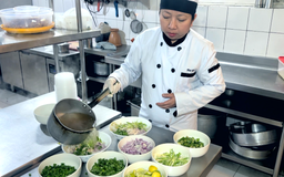 Hương vị phở Việt nơi đất Phật